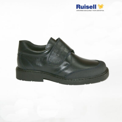 Zapato chico. Con refuerzo en la puntera. Fabricados en Villena (Alicante)