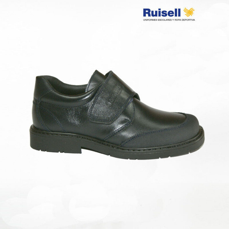 Zapato chico. Con refuerzo en la puntera. Fabricados en Villena (Alicante)